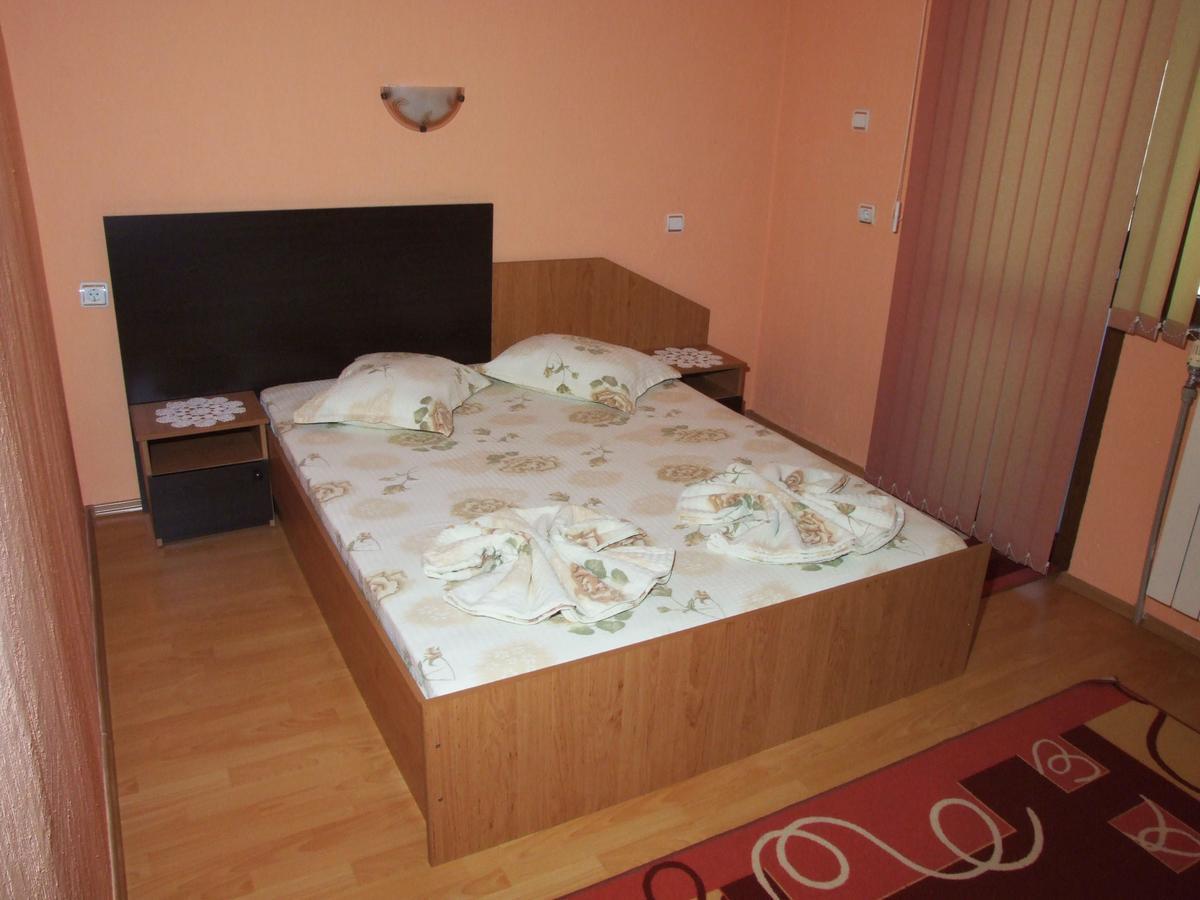 Family Hotel Dalia Velingrad Exterior photo