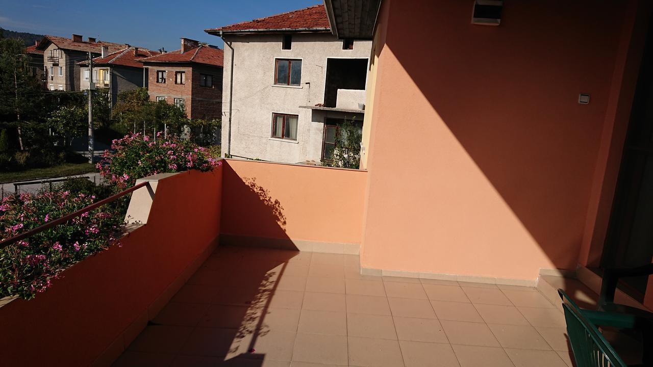 Family Hotel Dalia Velingrad Exterior photo
